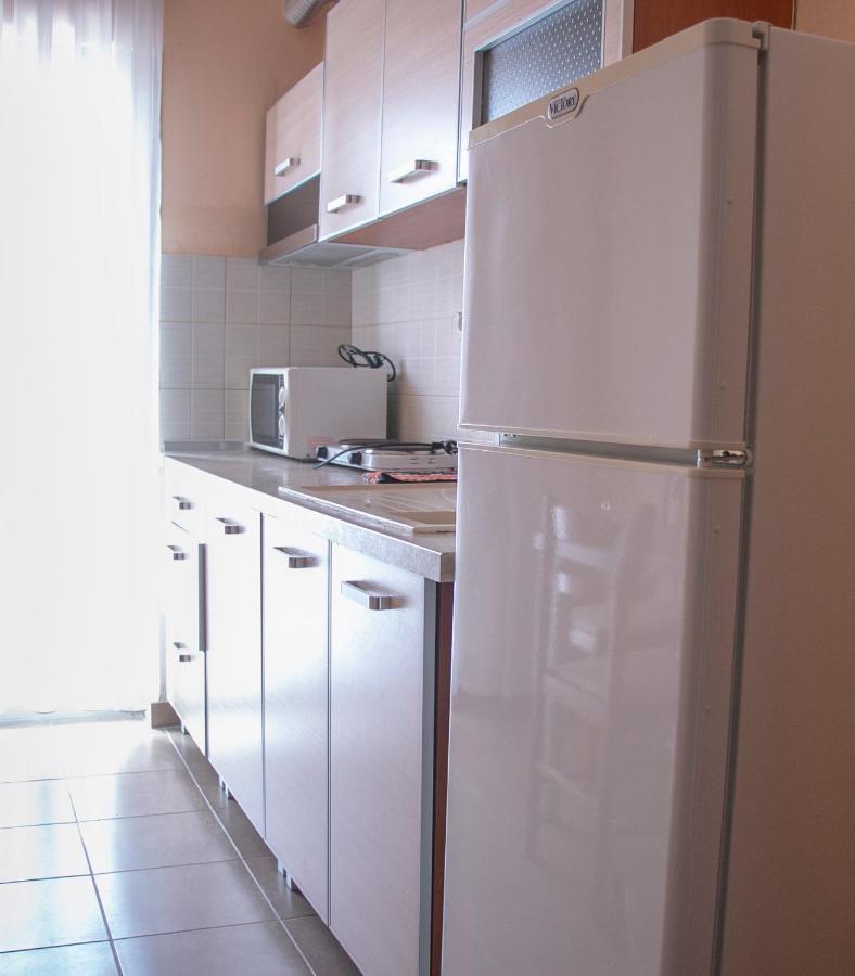 פראליה דיוניסיו Maria Apartments מראה חיצוני תמונה
