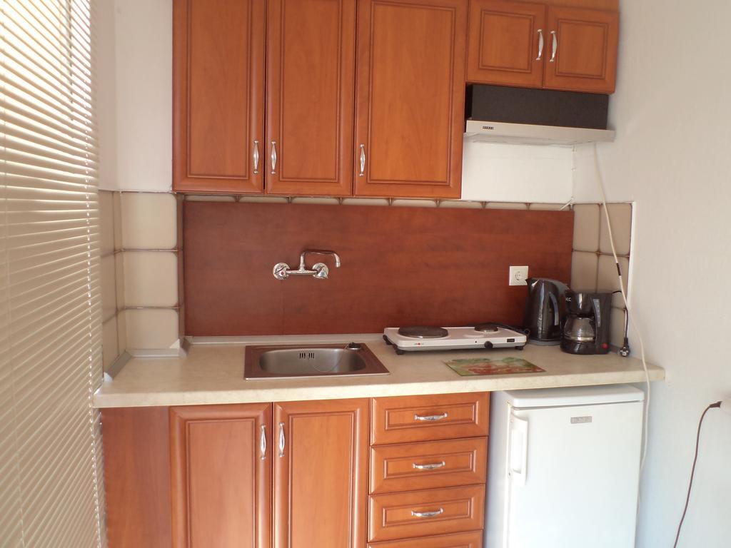 פראליה דיוניסיו Maria Apartments חדר תמונה