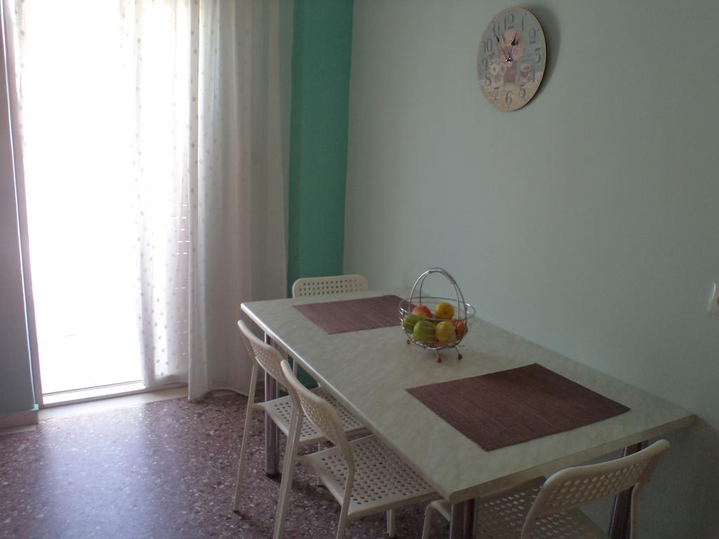 פראליה דיוניסיו Maria Apartments חדר תמונה